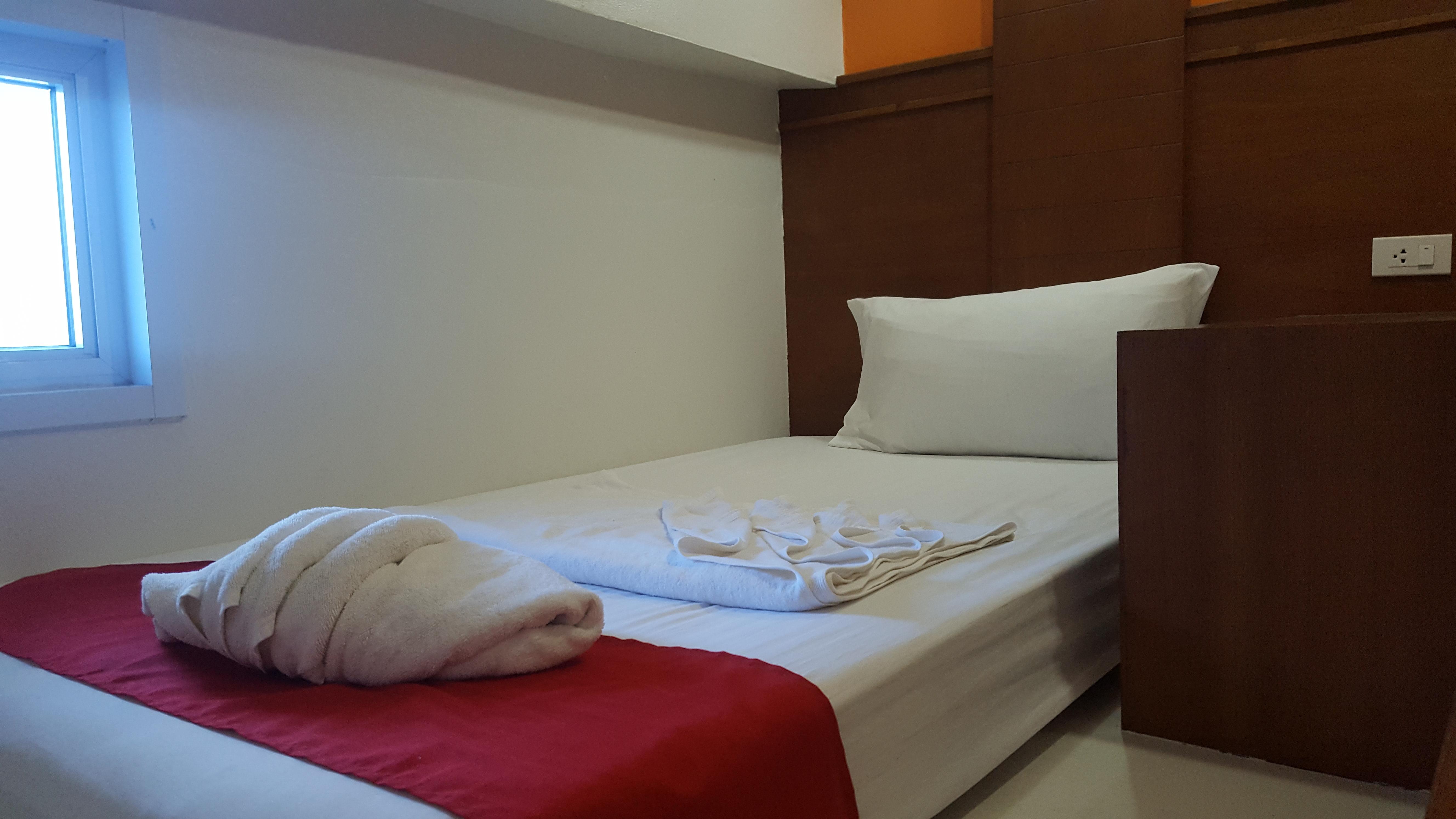 First And Frang Hotel - Koh Phangan Thong Sala Buitenkant foto